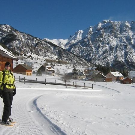 Le Barlet23 Pers Hameau Des Chazals Nevache Hautes Alpes Ngoại thất bức ảnh